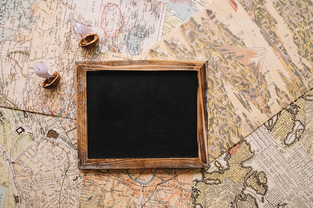 Nutshell bateaux et tableau noir sur les cartes