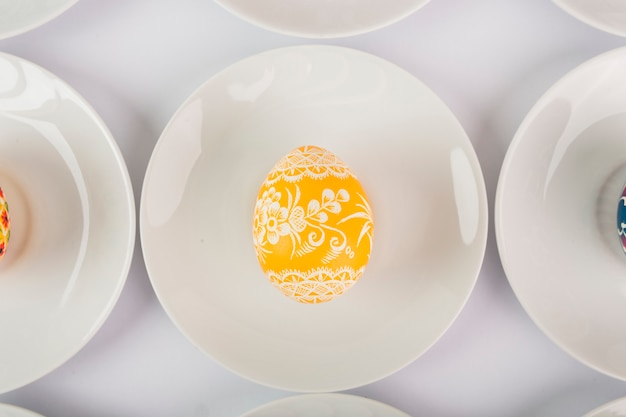 Oeuf de Pâques sur la plaque