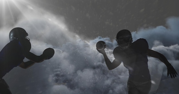 Ombre de joueurs de football américain dans les nuages