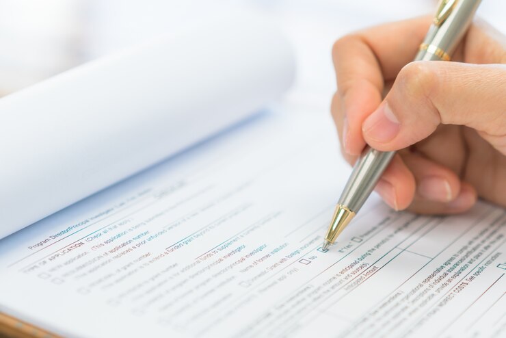 Photo gratuit option de comparaison de l&#39;examen des affaires de forme