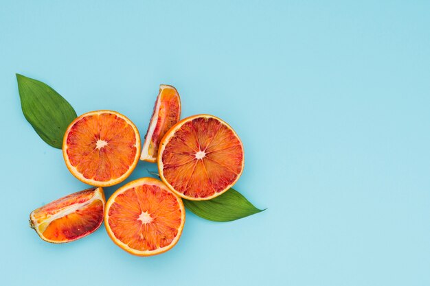 Oranges coupées vue de dessus