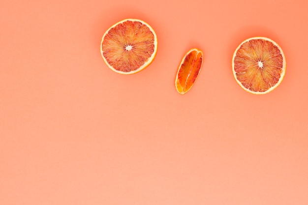 Oranges coupées vue de dessus