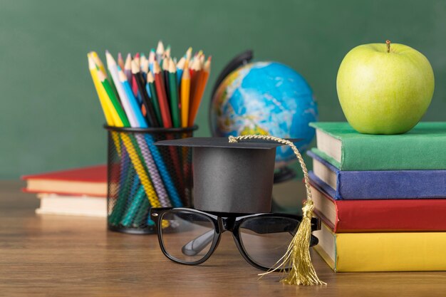 Organisation de la journée de l'éducation sur une table