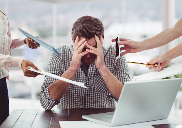 Organisme Jeune Profession Adulte Souligné Noir