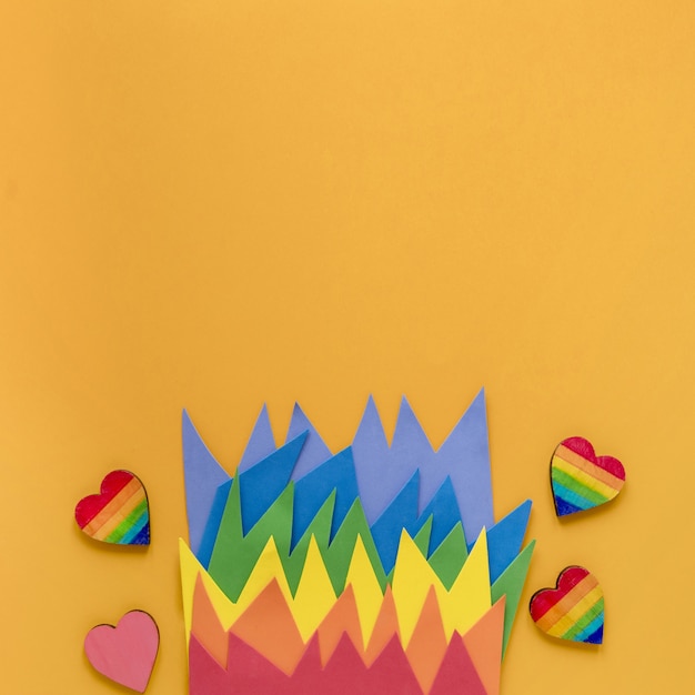 Photo gratuite origami arc-en-ciel copie espace