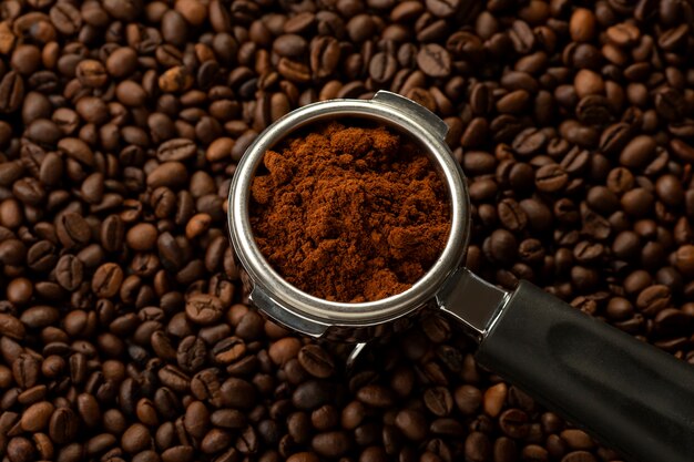 Outil utilisé pour la presse à café