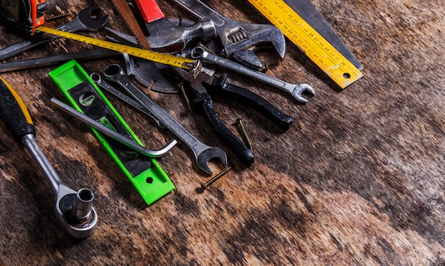 Outils sur la table