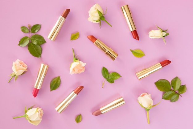 Photo gratuite pack de rouge à lèvres beauty cosmetics