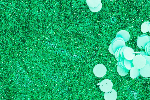 Paillettes vert vif et confettis