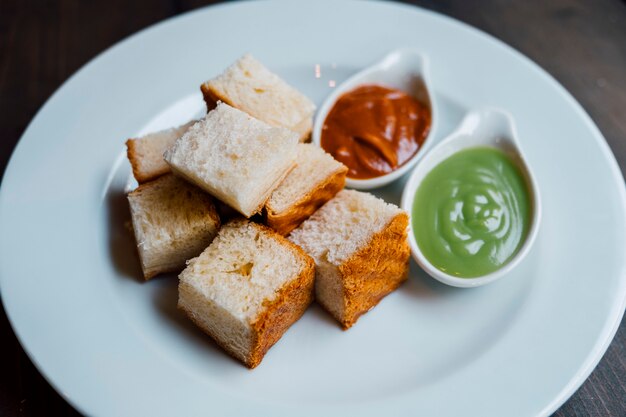 pain à la sauce sucrée