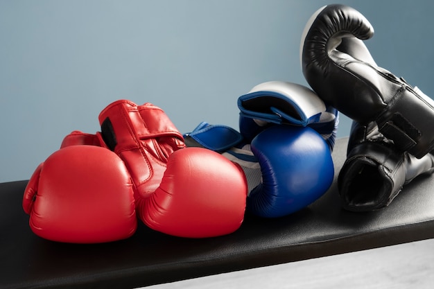 Photo gratuite paire de gants pour le sport de boxe