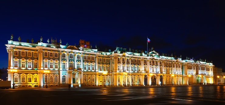 Photo gratuit palais d&#39;hiver de nuit