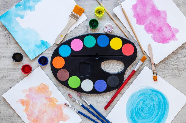 Palette de plateau d'artiste multicolore