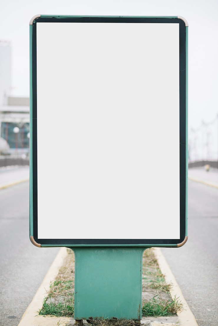 Photo gratuit panneau d'affichage gros plan sur la route