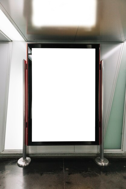 Panneau d'affichage vide élégant