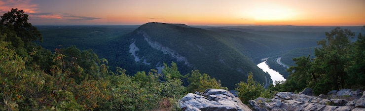 Photo gratuit panorama de vue sur le sommet de la montagne