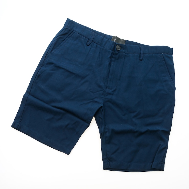 Photo gratuit pantalons courts pour hommes décontractés