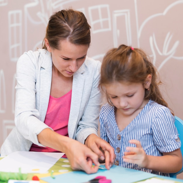 Papier De Collage Fille Et Professeur