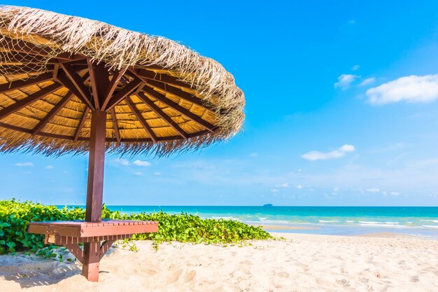 Parasol sur la plage