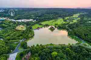 Photo gratuite le parc de la ville avec le lac