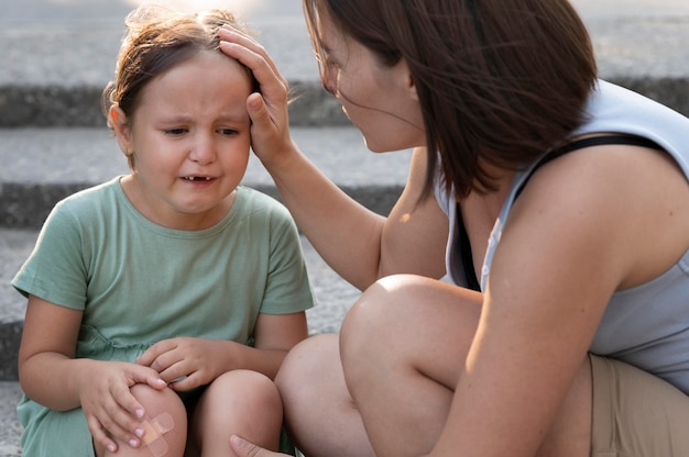 Parent passe du temps de qualité avec son enfant