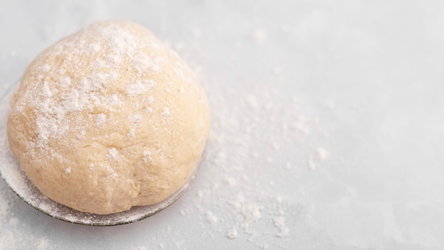 Pâte plate sur tableau blanc