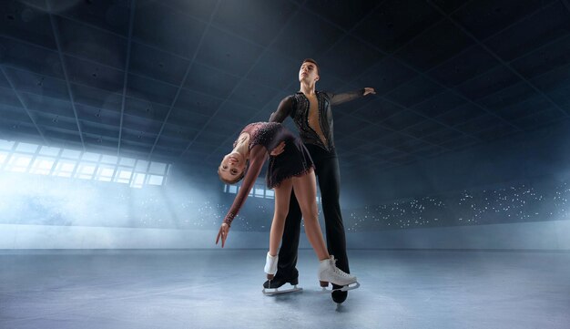 Patinage artistique dans la patinoire