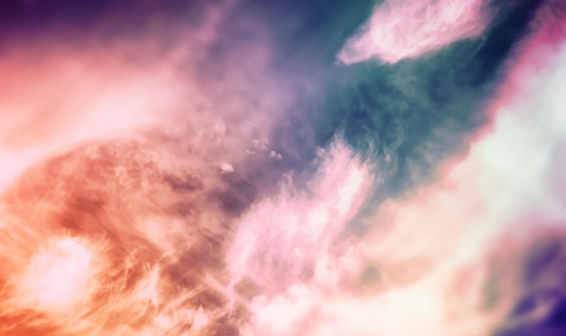 Paysage de ciel avec des nuages dans des couleurs multil de pâte
