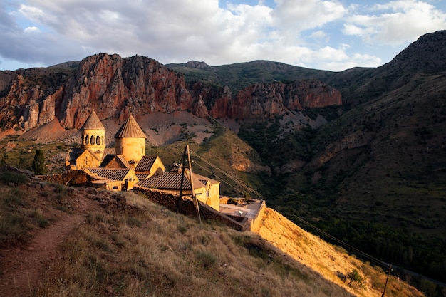 Photo gratuite paysage du monastère arménien