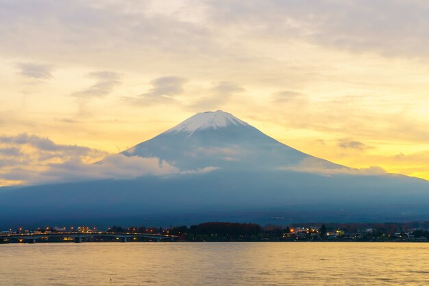 Paysage de feuillage culture sunset tourism