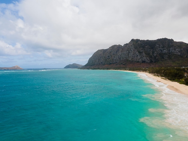 Photo gratuite paysage hawaïen à couper le souffle avec océan