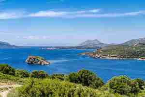 Photo gratuite le paysage marin au cap sounion, grèce