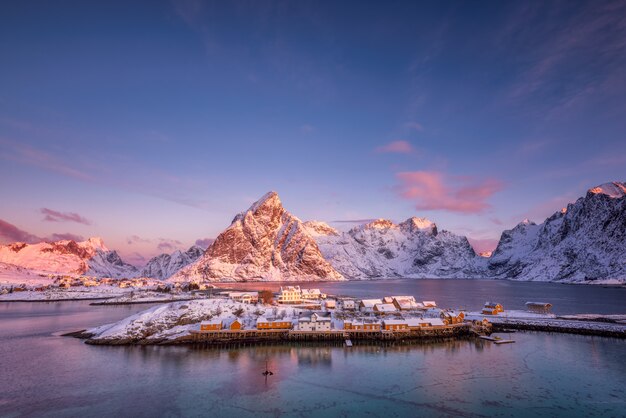 Paysage de montagnes en hiver