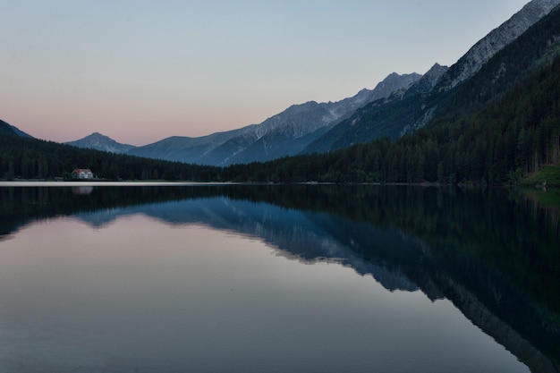 Paysage de plan d'eau