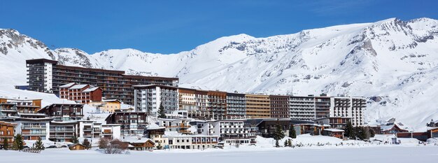 Paysage et station de ski dans les Alpes françaises, Tignes