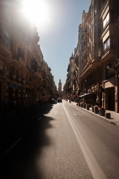 Paysage urbain ensoleillé