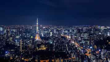 Photo gratuite paysage urbain de tokyo la nuit, au japon.