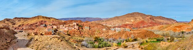 Paysage de la vallée du dadès dans les montagnes du haut atlas - maroc