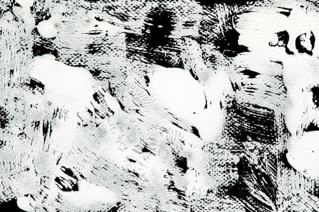 Peinture blanche sur noir