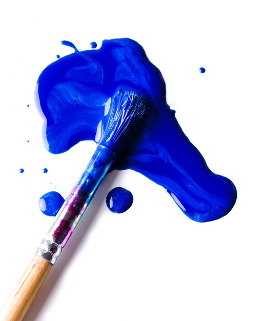 Peinture bleue