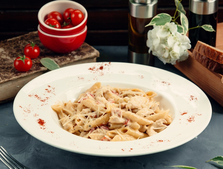 Photo gratuit penne au fromage et à la crème