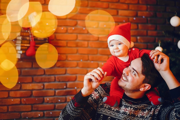 Photo gratuite père avec fils