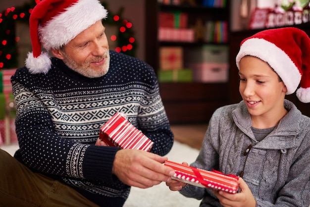 Le père sait ce qui est le mieux pour son fils