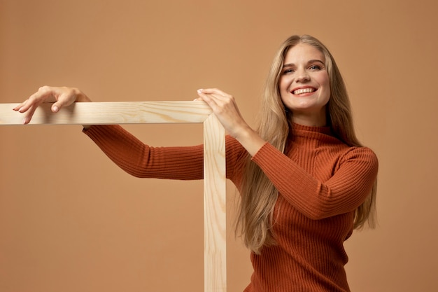 Photo gratuite personne d'automne avec des vêtements confortables