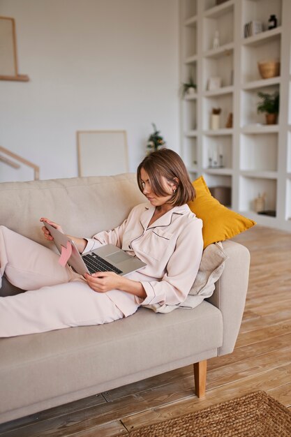 Personne fixant ses objectifs pour la nouvelle année