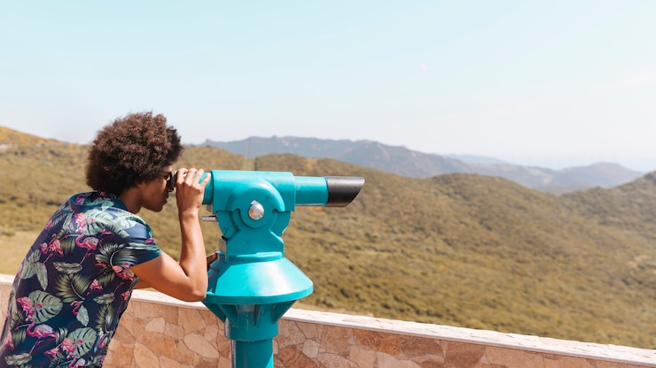 Photo gratuit personne, regarder, paysage, par, spyglass