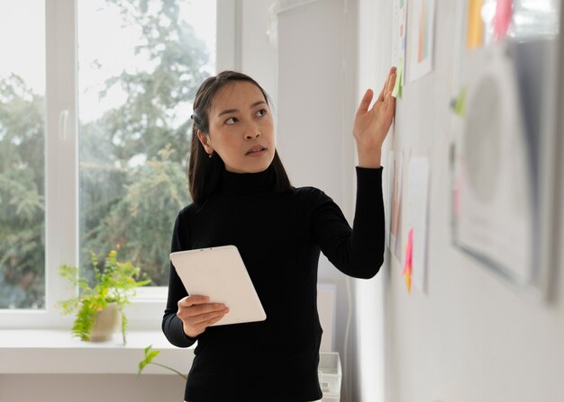Personne socialement intégrée dans l'espace de travail