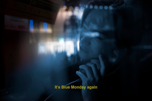 Personne avec des sous-titres du lundi bleu