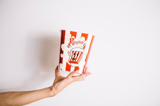 Personne, tenue, popcorn, seau