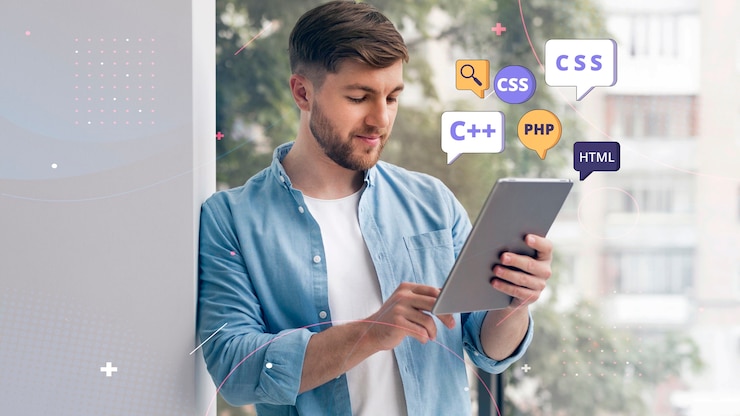 Photo gratuit personne travaillant en html sur ordinateur